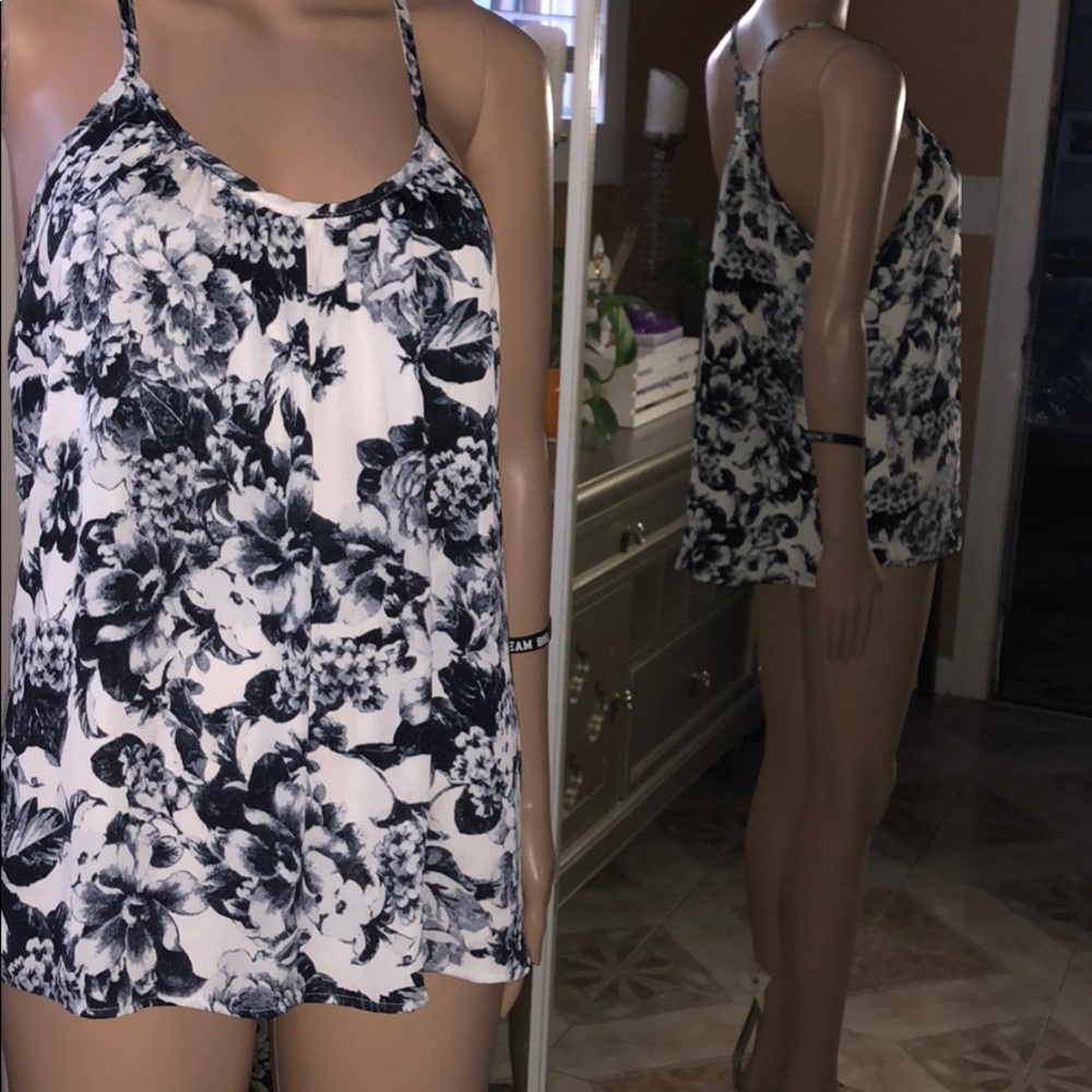 Razor back top
